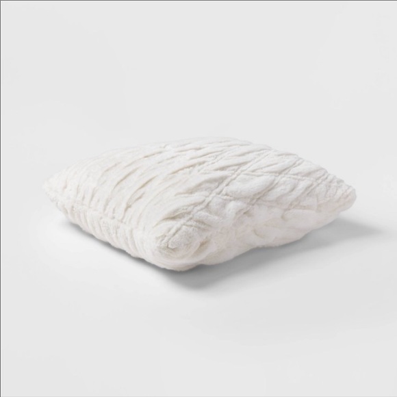 Urban Outfitters x Threshold White Pillow - Picture 3 of 4